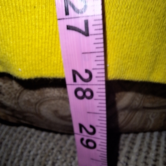 A Simpsons Yellow Embroidered Sweater In A Mens Medium. Pre-loved - Picture 9 of 11